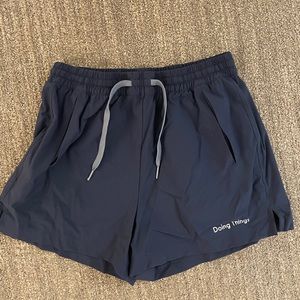 OUTDOOR VOICES shorts w tie